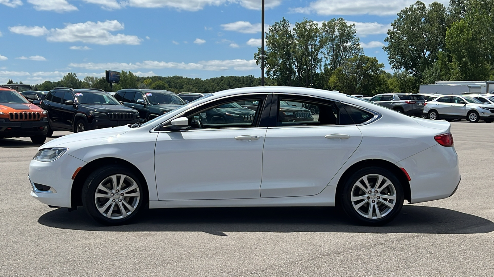 2016 Chrysler 200 Limited 7