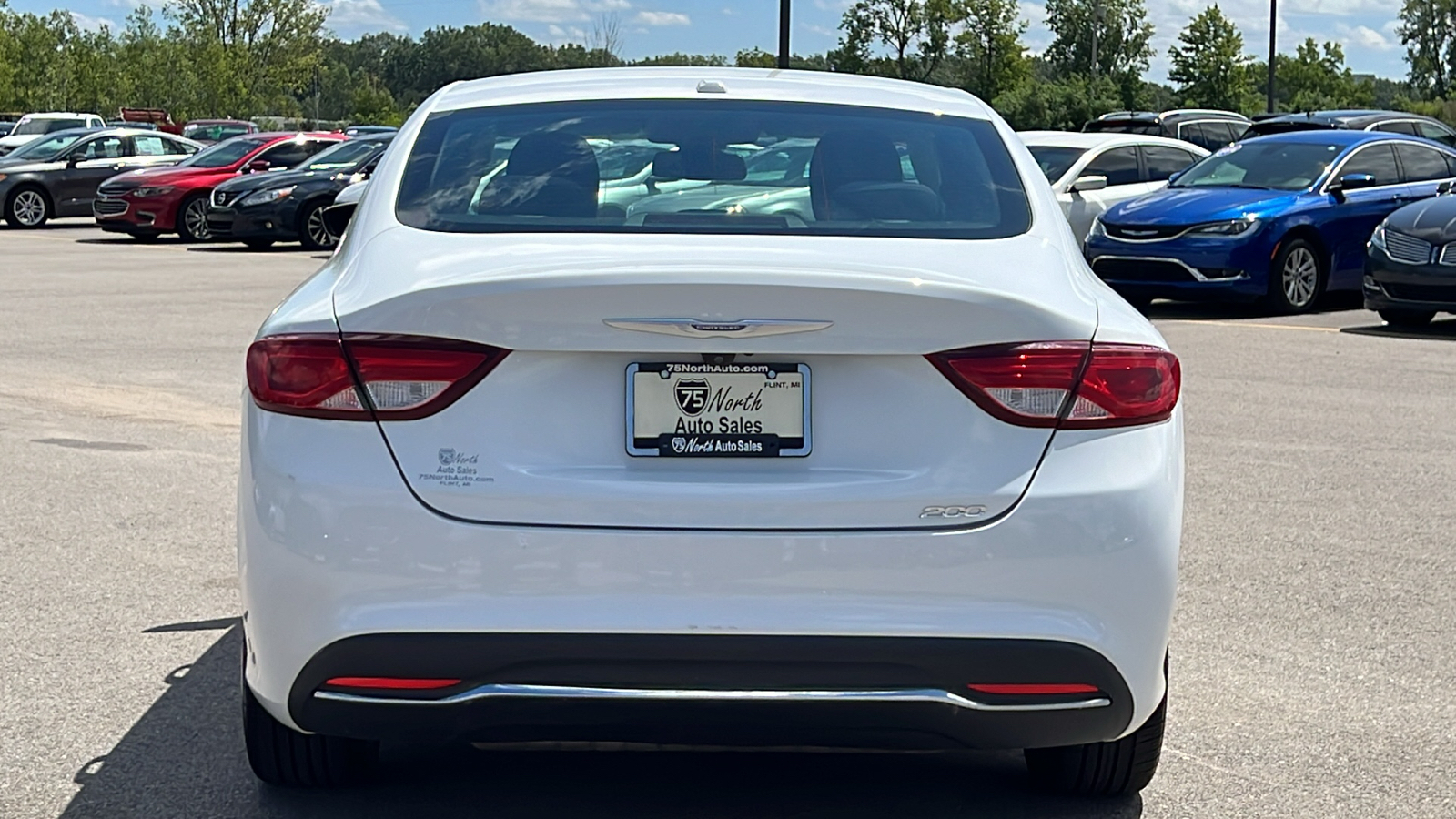 2016 Chrysler 200 Limited 37