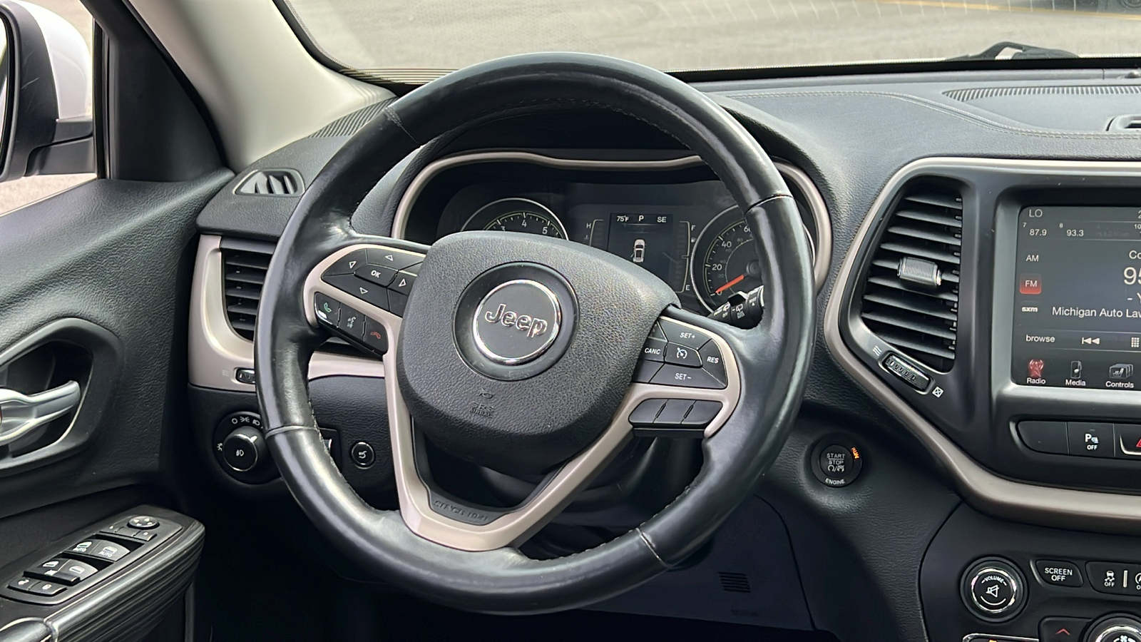 2015 Jeep Cherokee Latitude 14