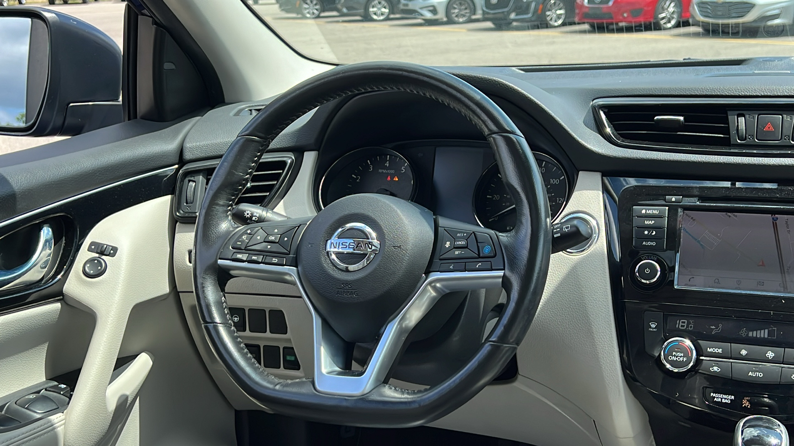 2019 Nissan Rogue Sport SL 14