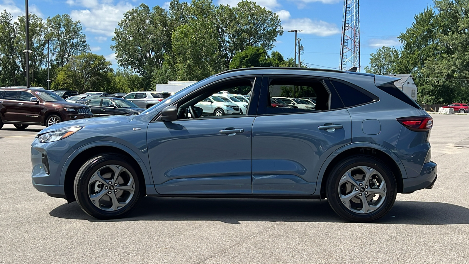 2023 Ford Escape ST-Line 7