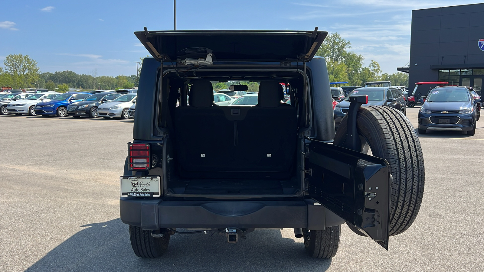 2016 Jeep Wrangler Sport 28