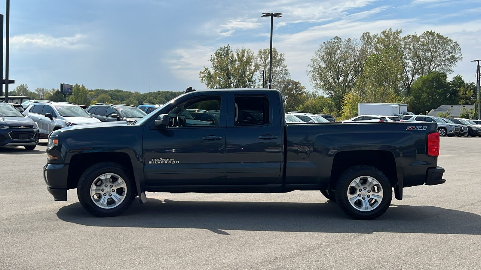 2017 Chevrolet Silverado 1500 LT 8