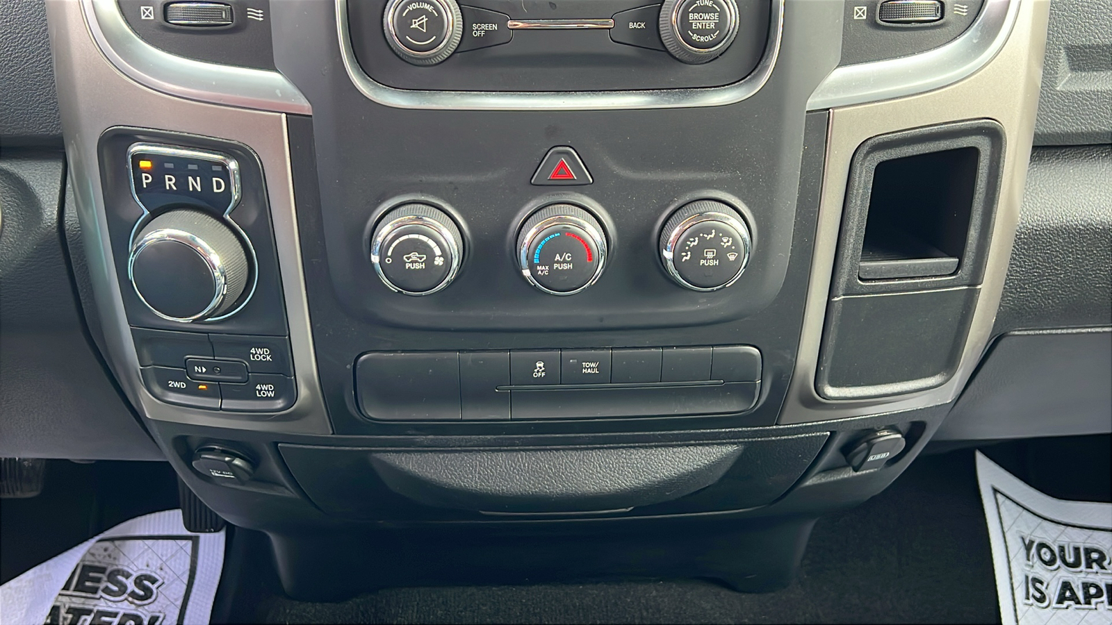 2018 Ram 1500 SLT 26