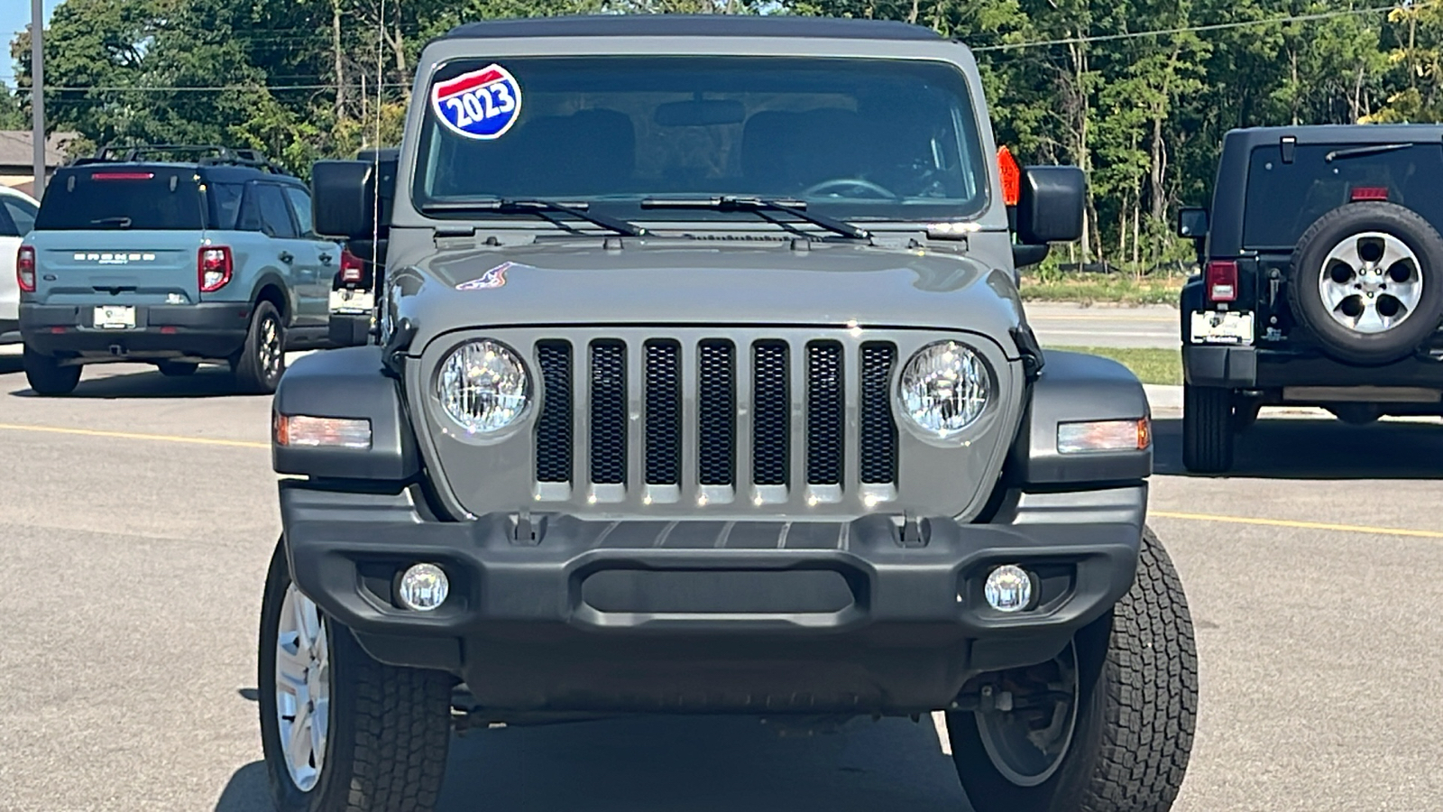 2023 Jeep Wrangler Sport S 3