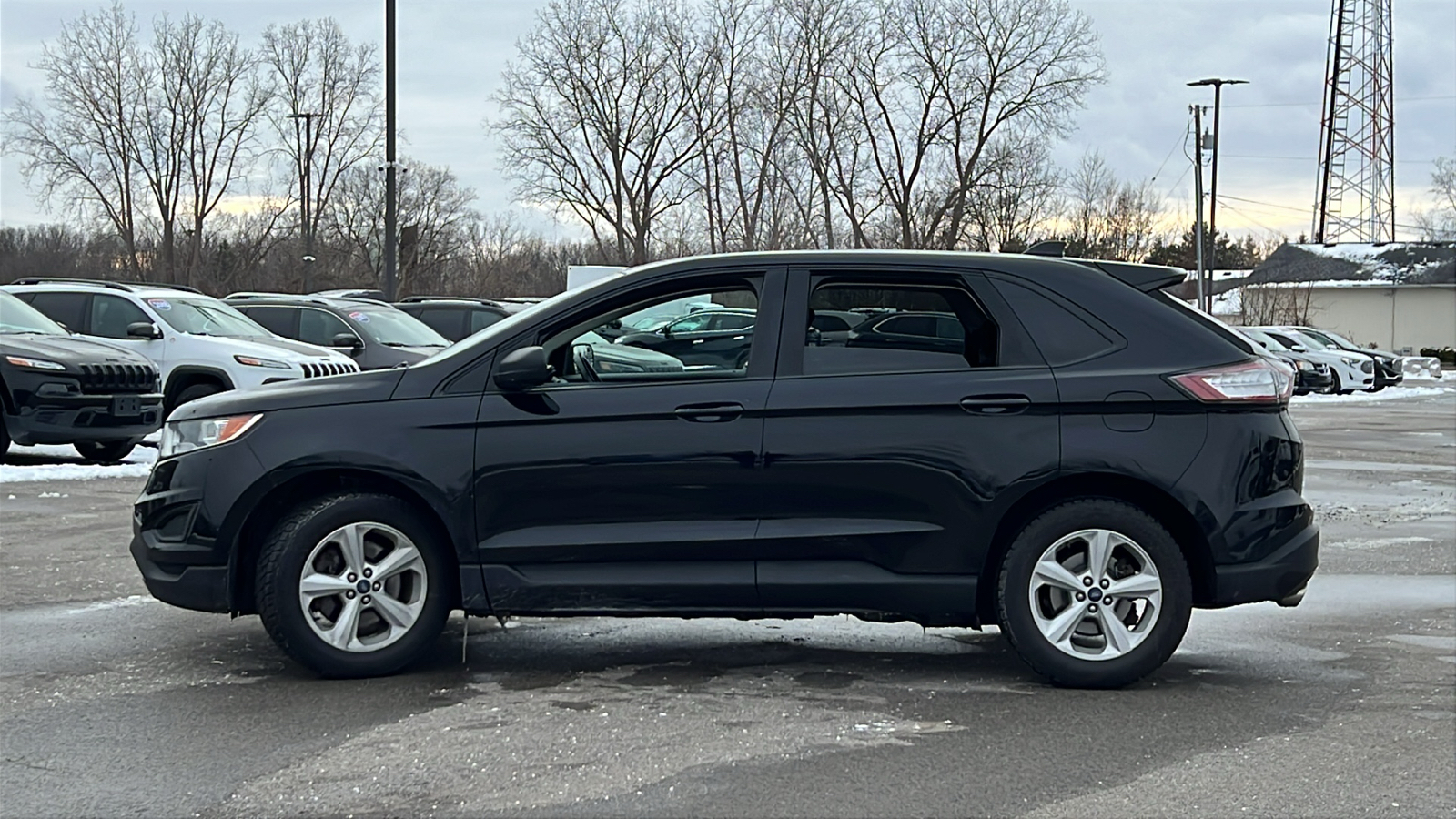 2018 Ford Edge SE 8