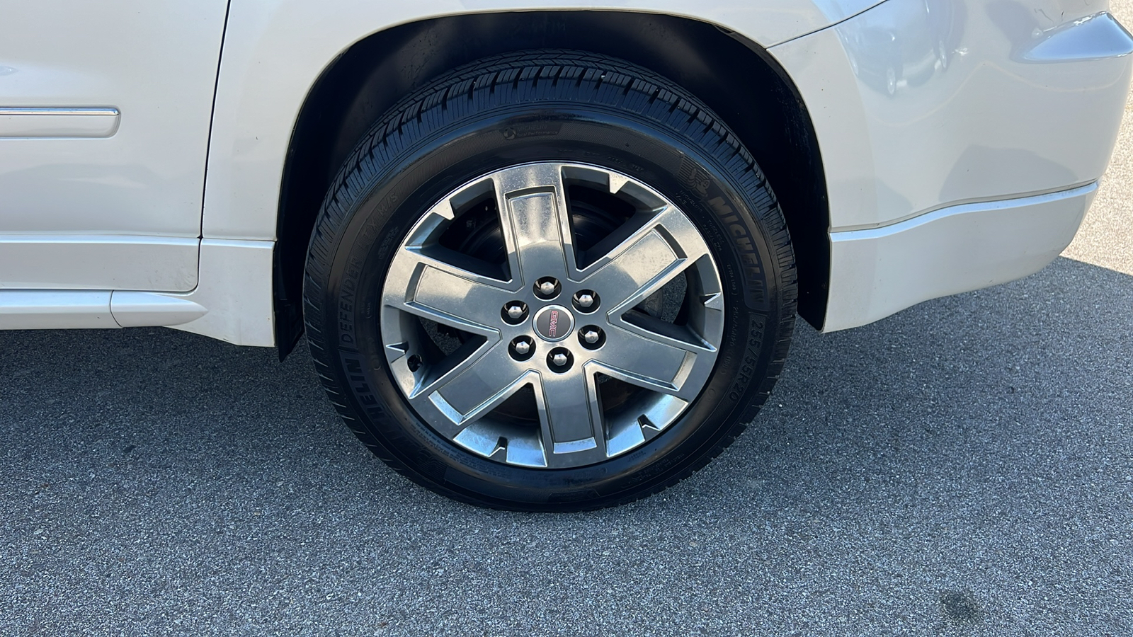 2014 GMC Acadia Denali 44