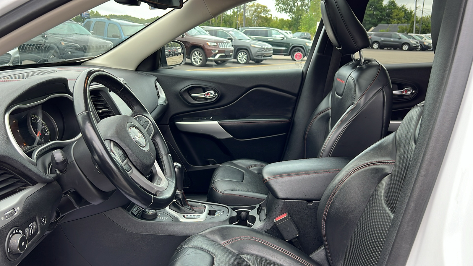 2018 Jeep Cherokee Trailhawk 8