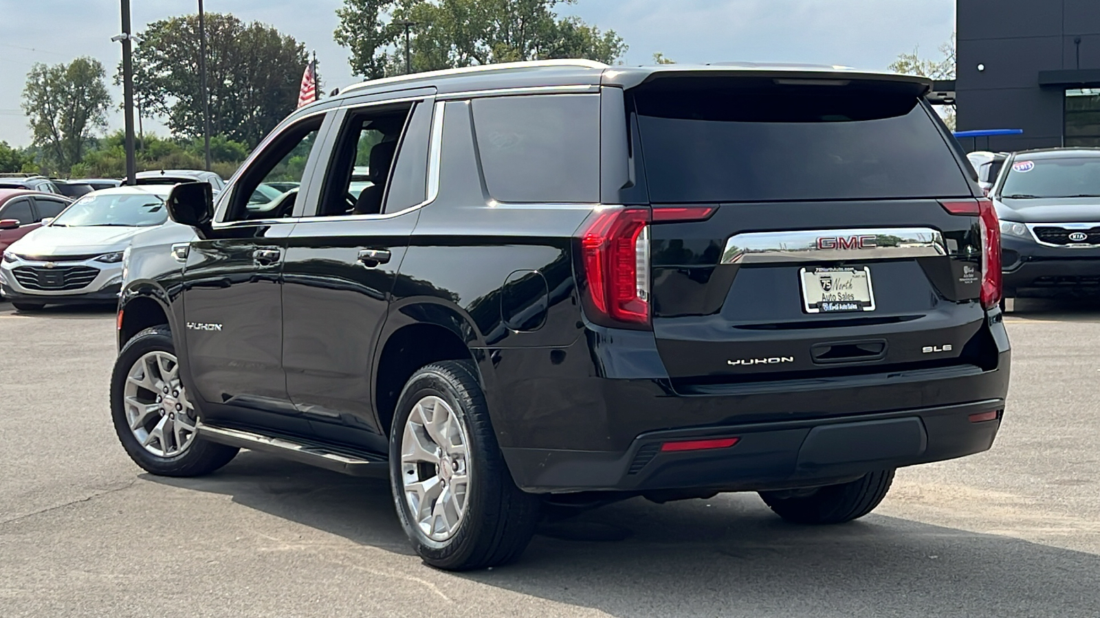 2022 GMC Yukon SLE 6