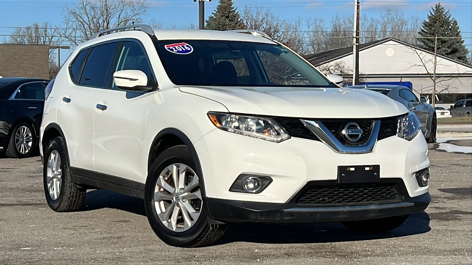 2016 Nissan Rogue SV 2