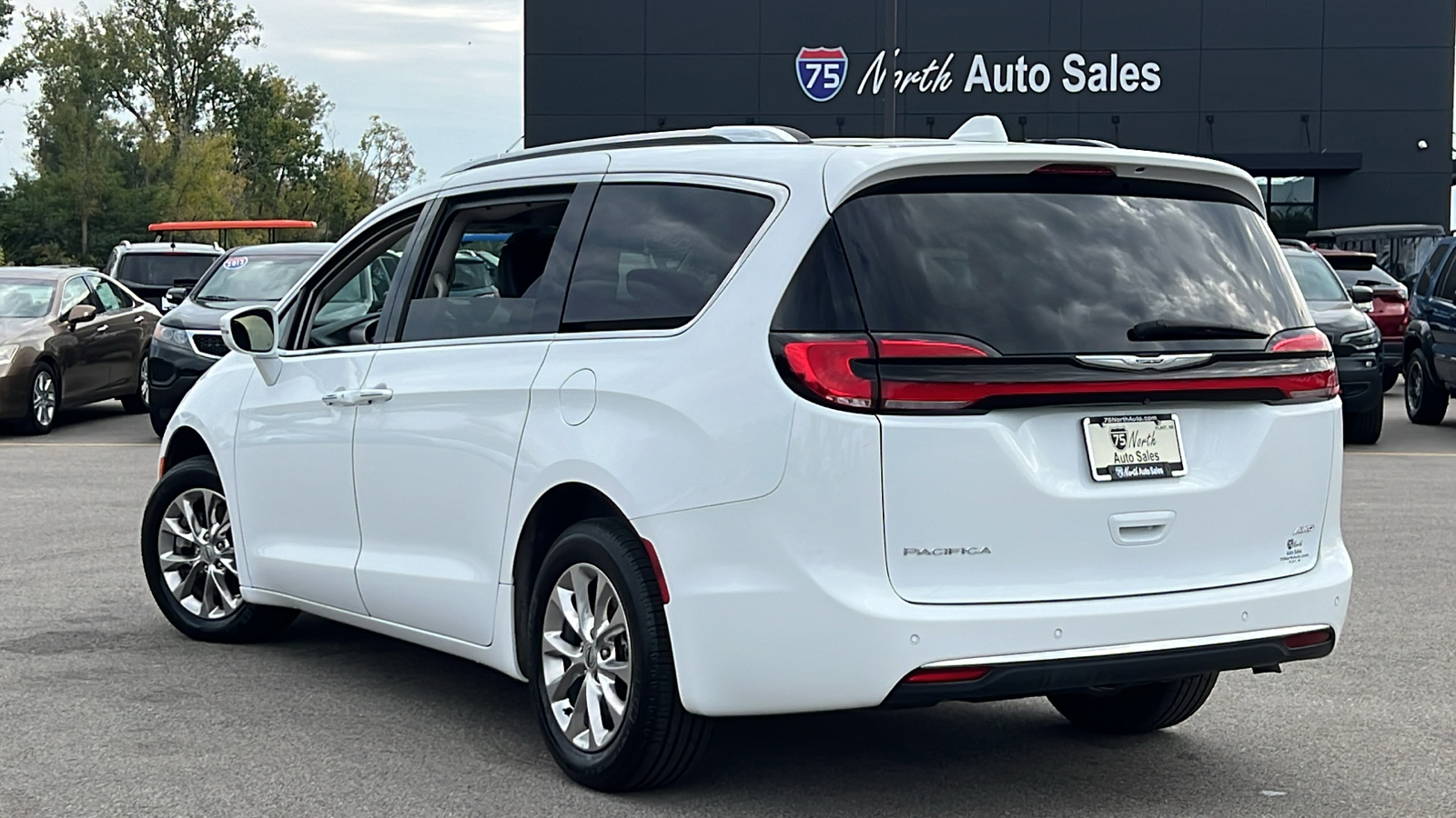 2021 Chrysler Pacifica Touring L 6