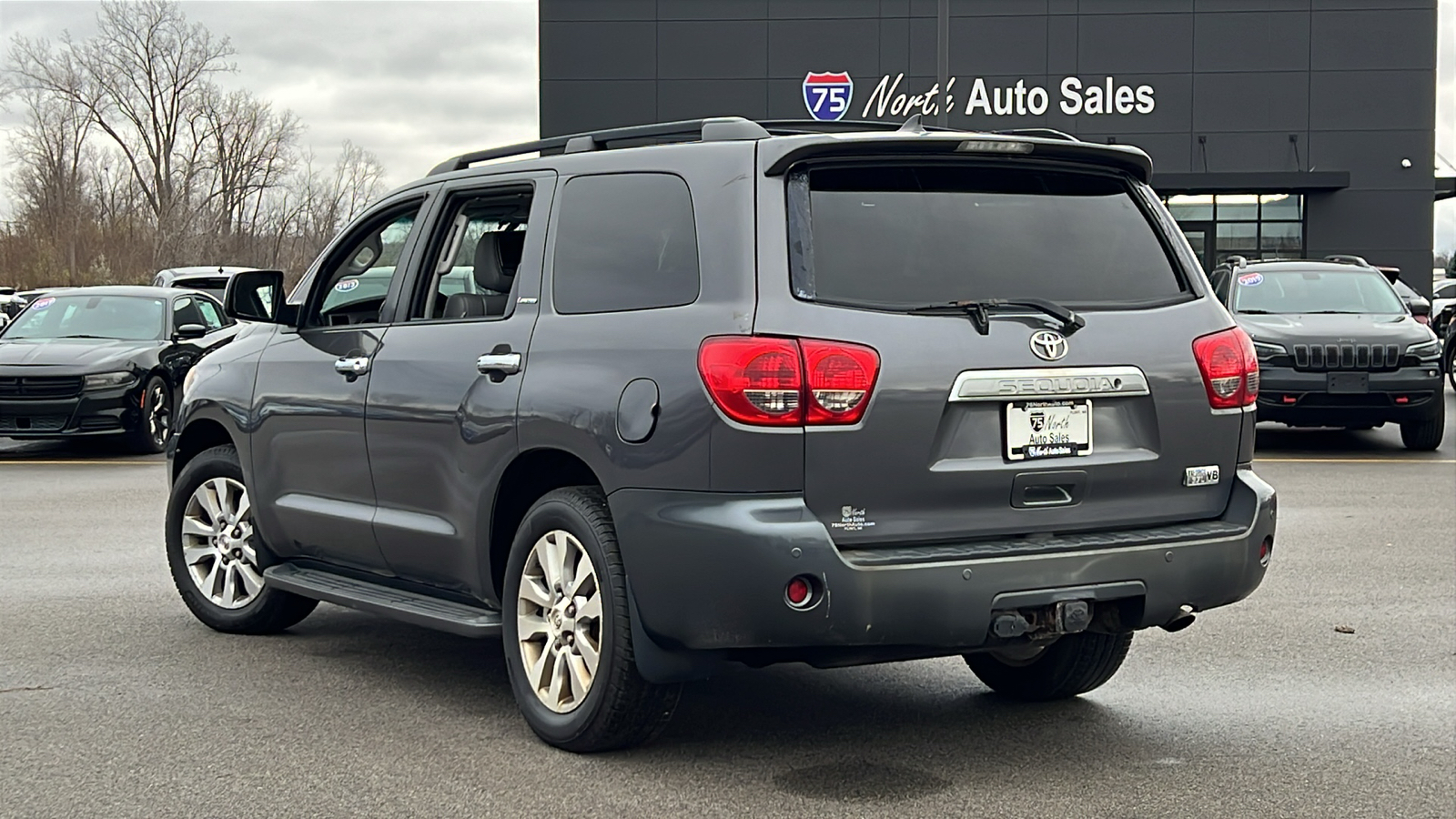 2013 Toyota Sequoia Limited 10