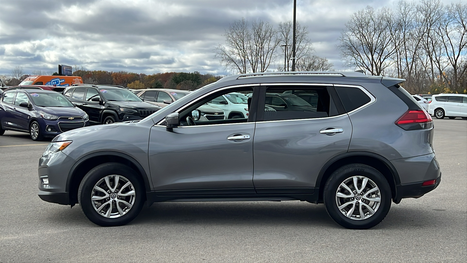 2017 Nissan Rogue SL 7