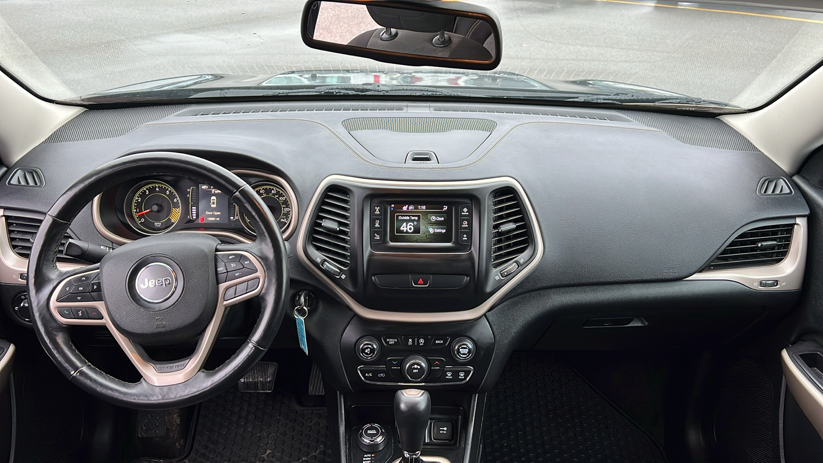 2018 Jeep Cherokee Sport 12