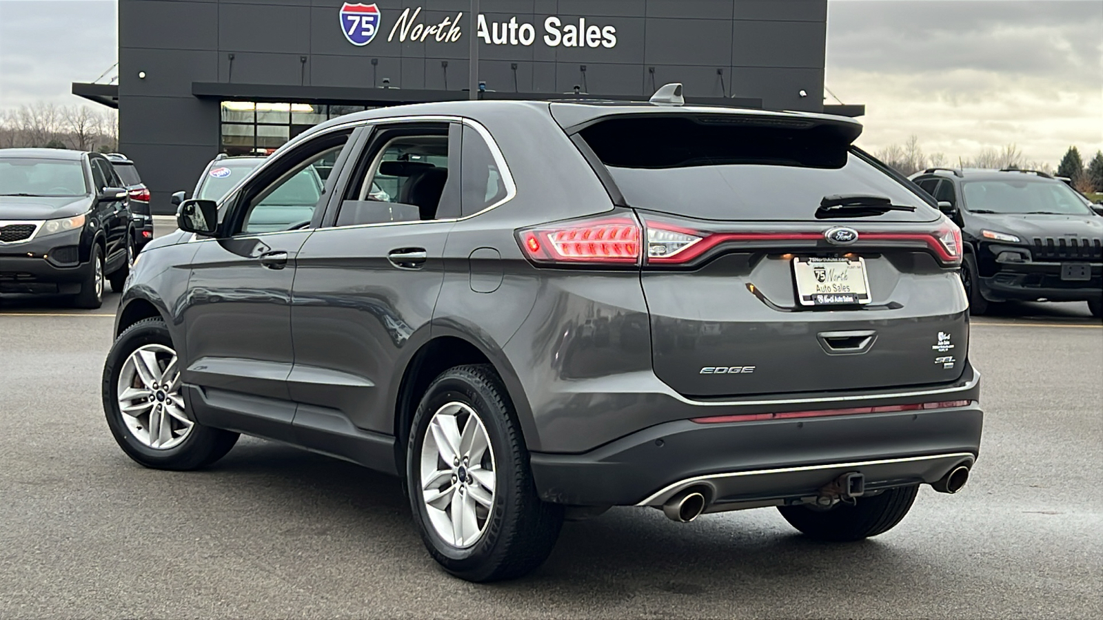 2016 Ford Edge SEL 10