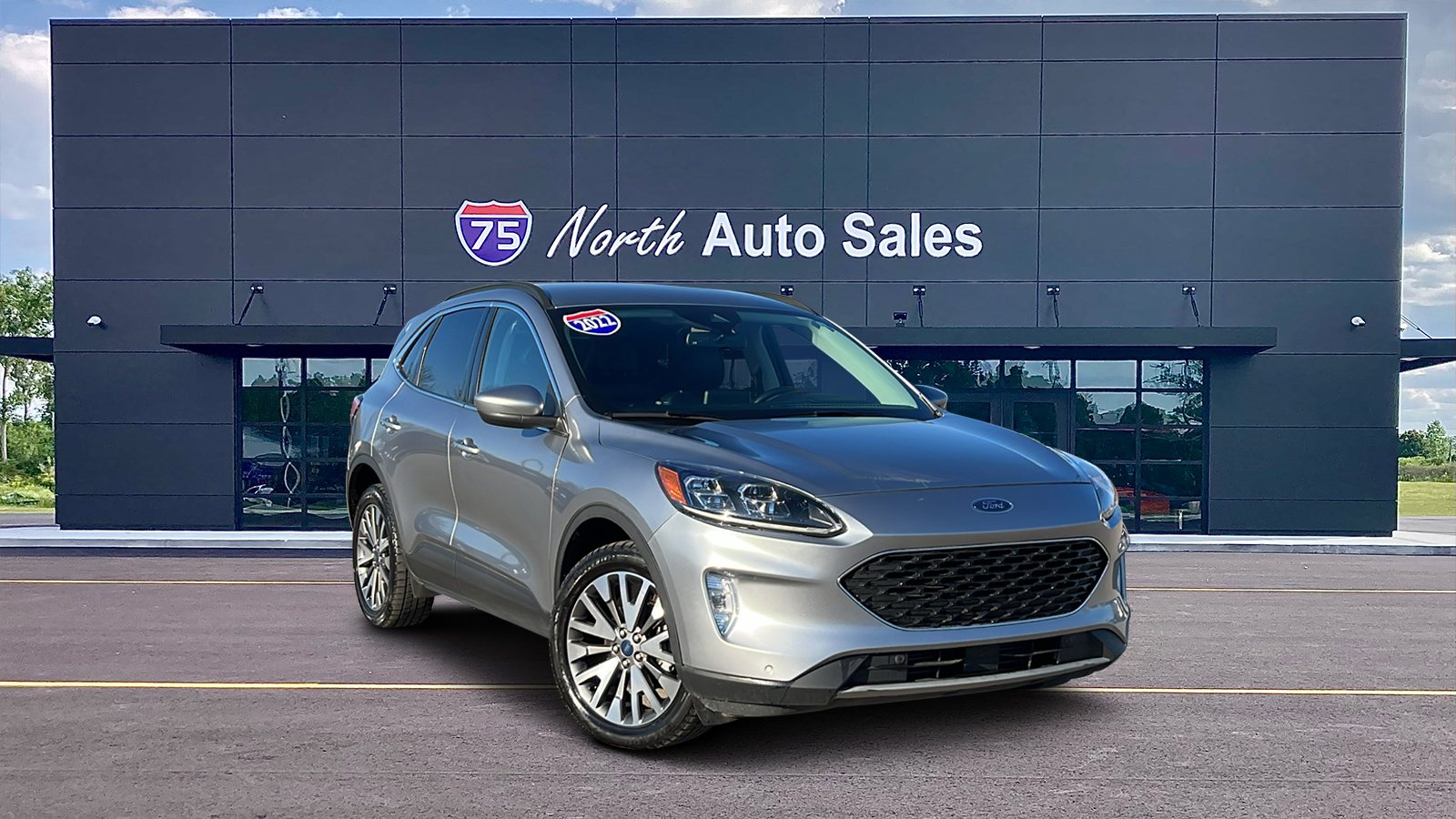 2022 Ford Escape Titanium 1