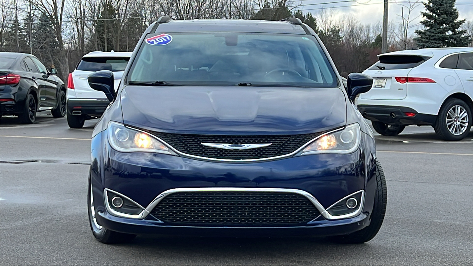 2017 Chrysler Pacifica Touring L 4