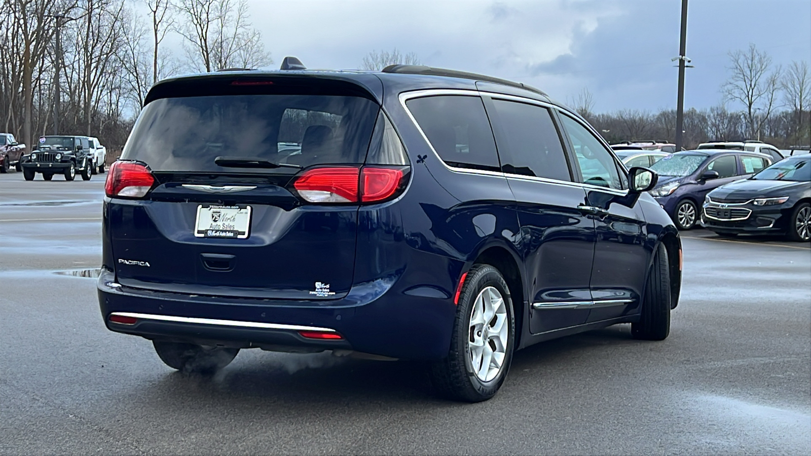 2017 Chrysler Pacifica Touring L 6