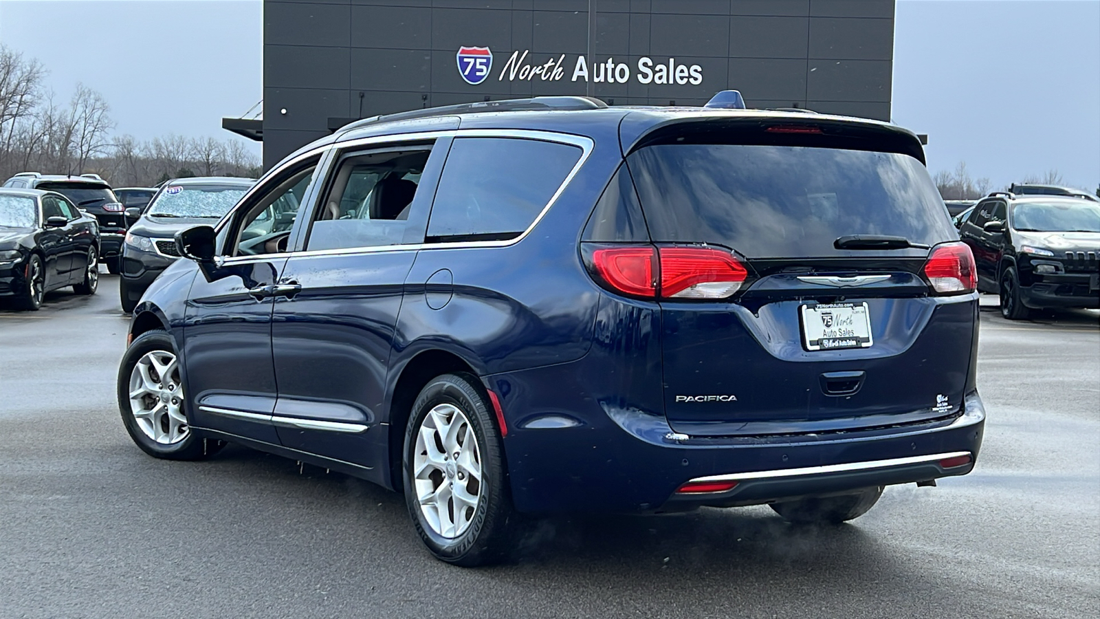 2017 Chrysler Pacifica Touring L 7