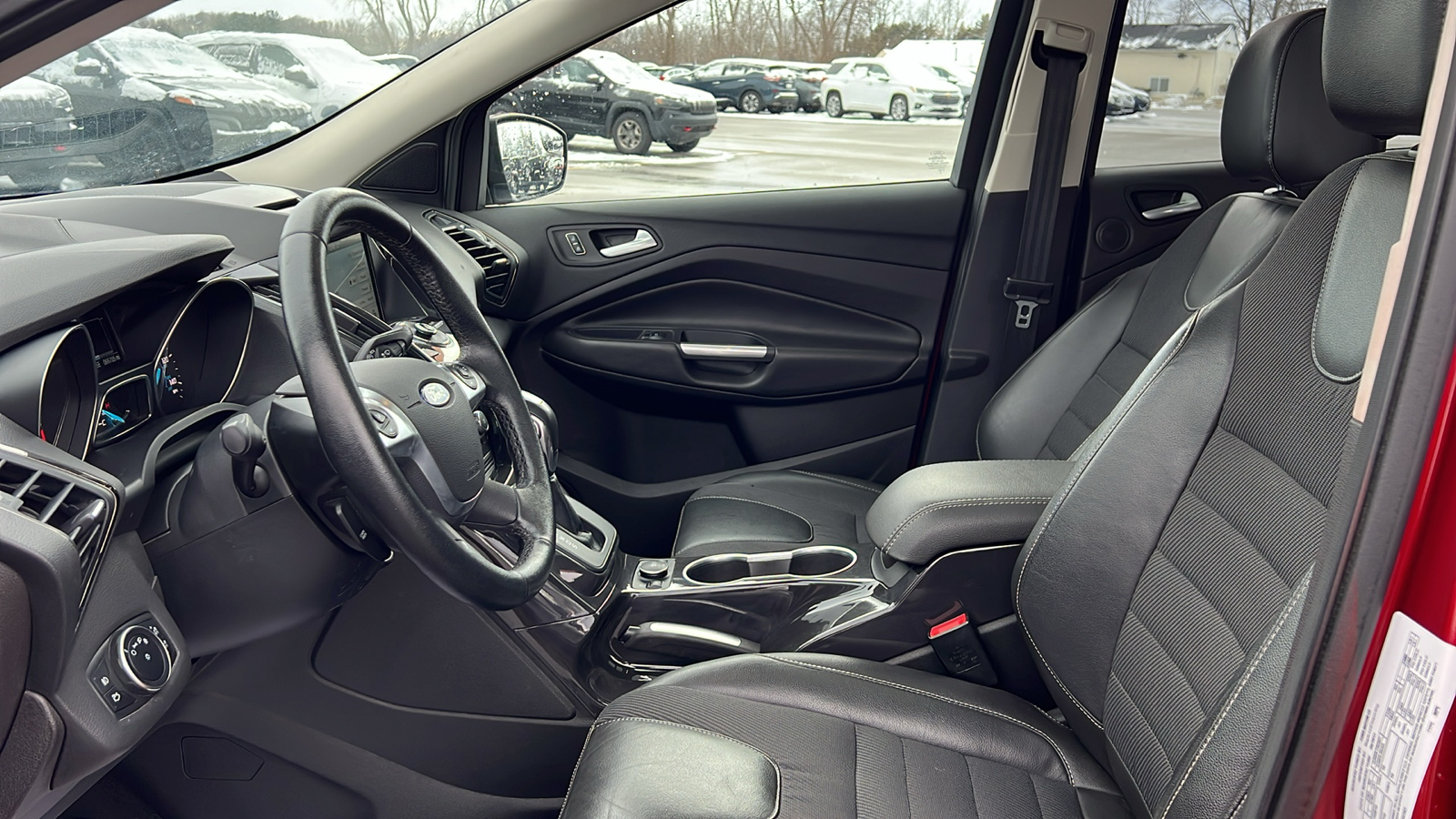 2016 Ford Escape Titanium 11