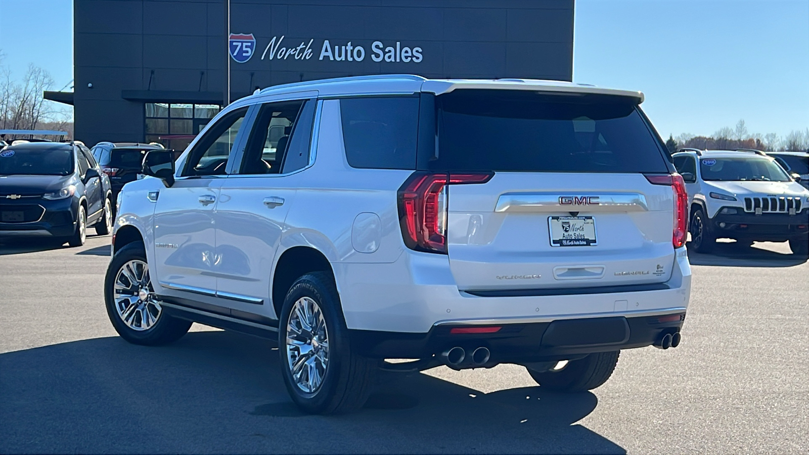 2022 GMC Yukon Denali 6