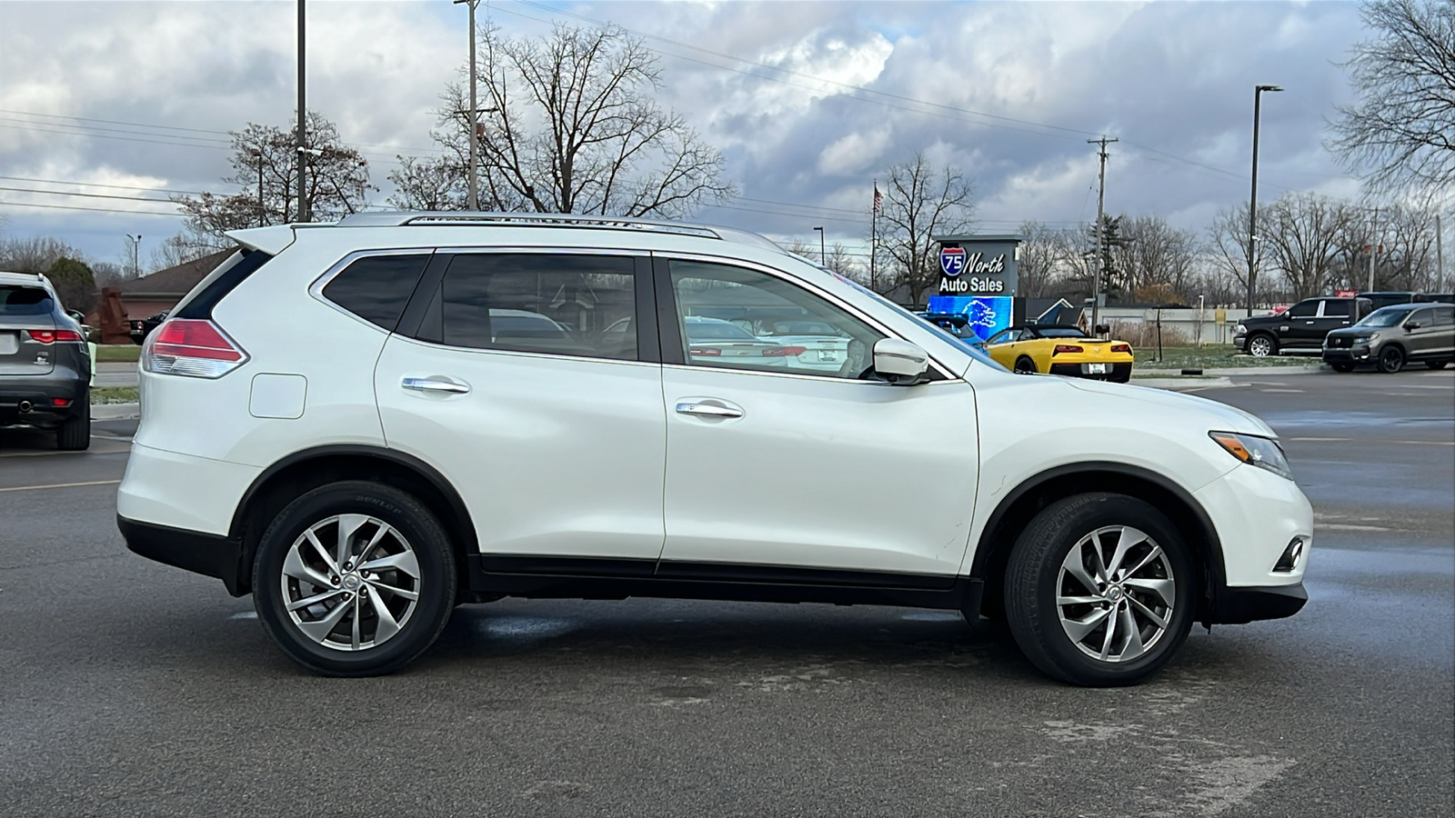 2015 Nissan Rogue SL 4