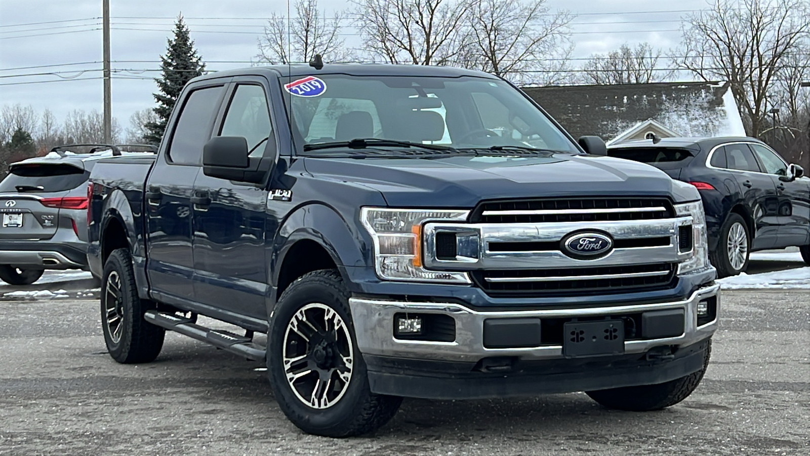 2019 Ford F-150 XLT 2