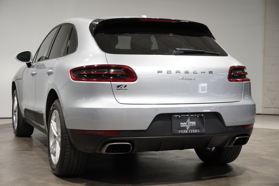 2017 Porsche Macan Base 6