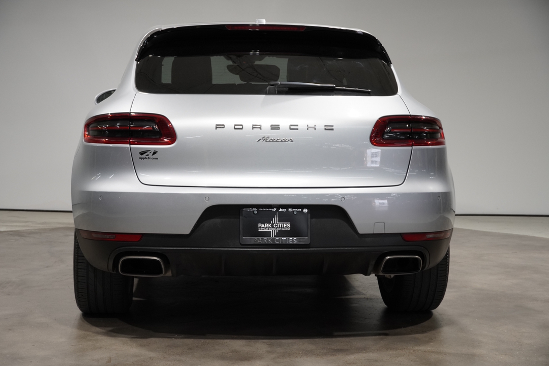 2017 Porsche Macan Base 7