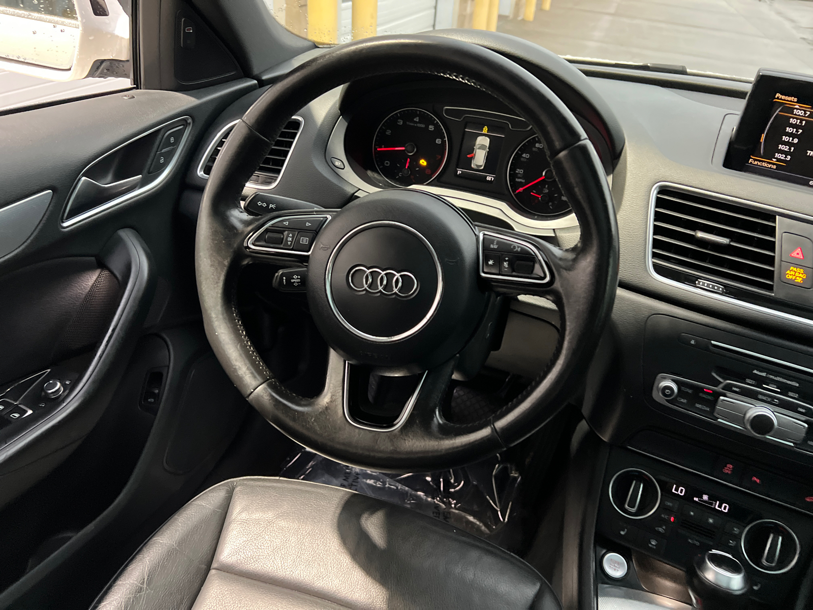 2017 Audi Q3 2.0T Premium Plus 16