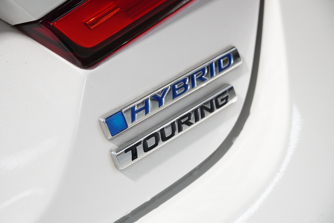 2019 Honda Accord Hybrid Touring 10