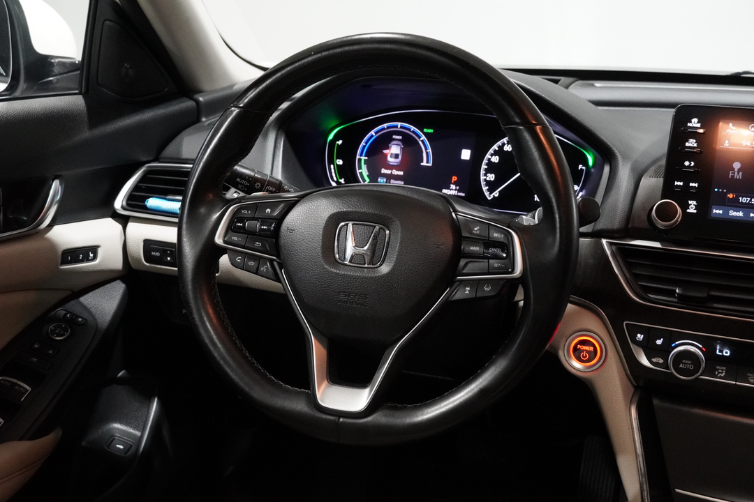 2019 Honda Accord Hybrid Touring 17