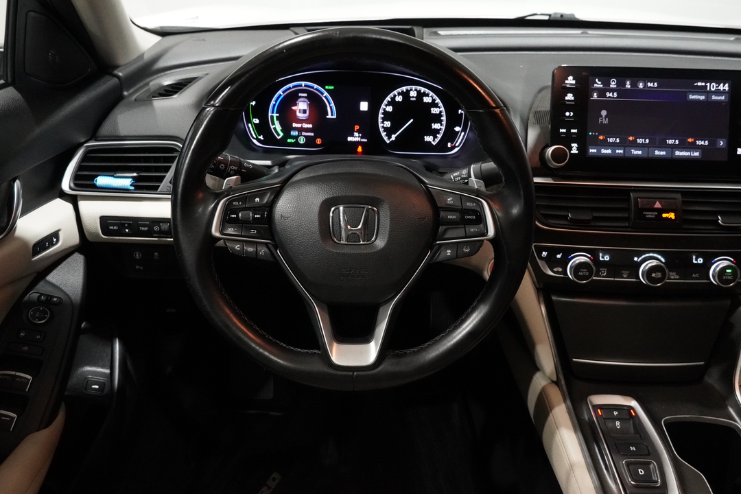 2019 Honda Accord Hybrid Touring 19