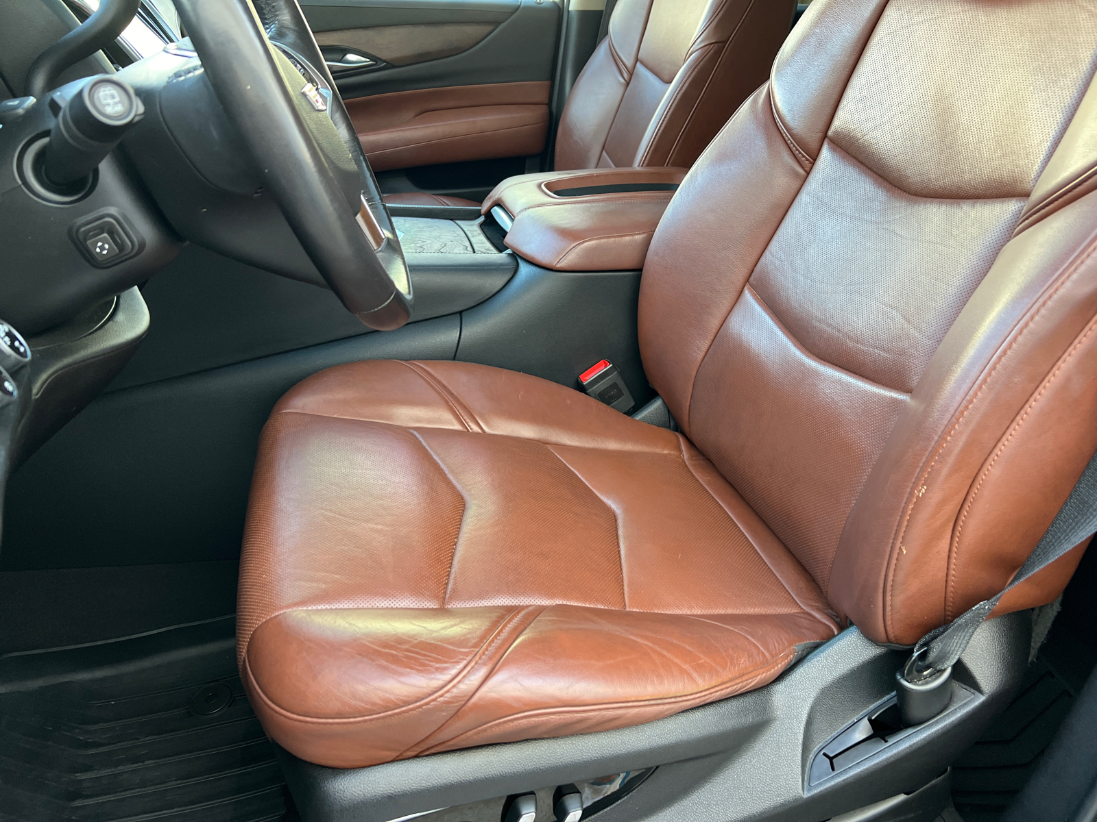 2019 Cadillac Escalade Premium Luxury 24
