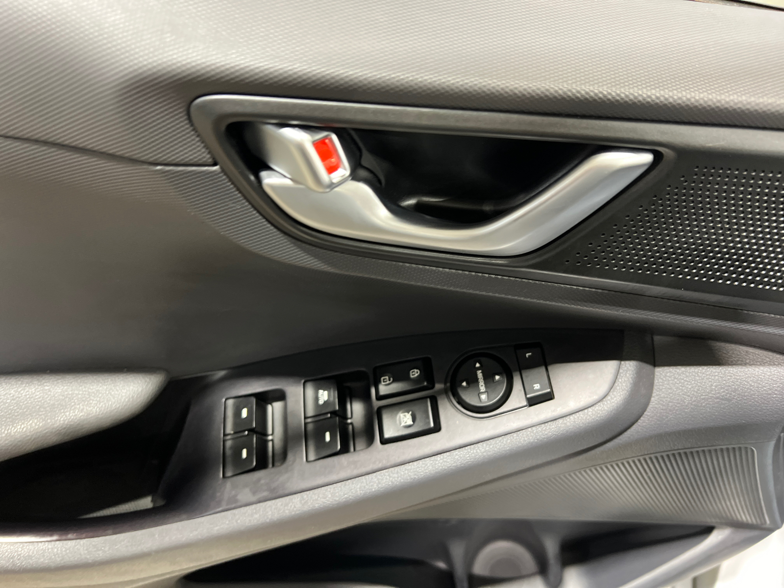 2019 Hyundai Ioniq EV Electric 21