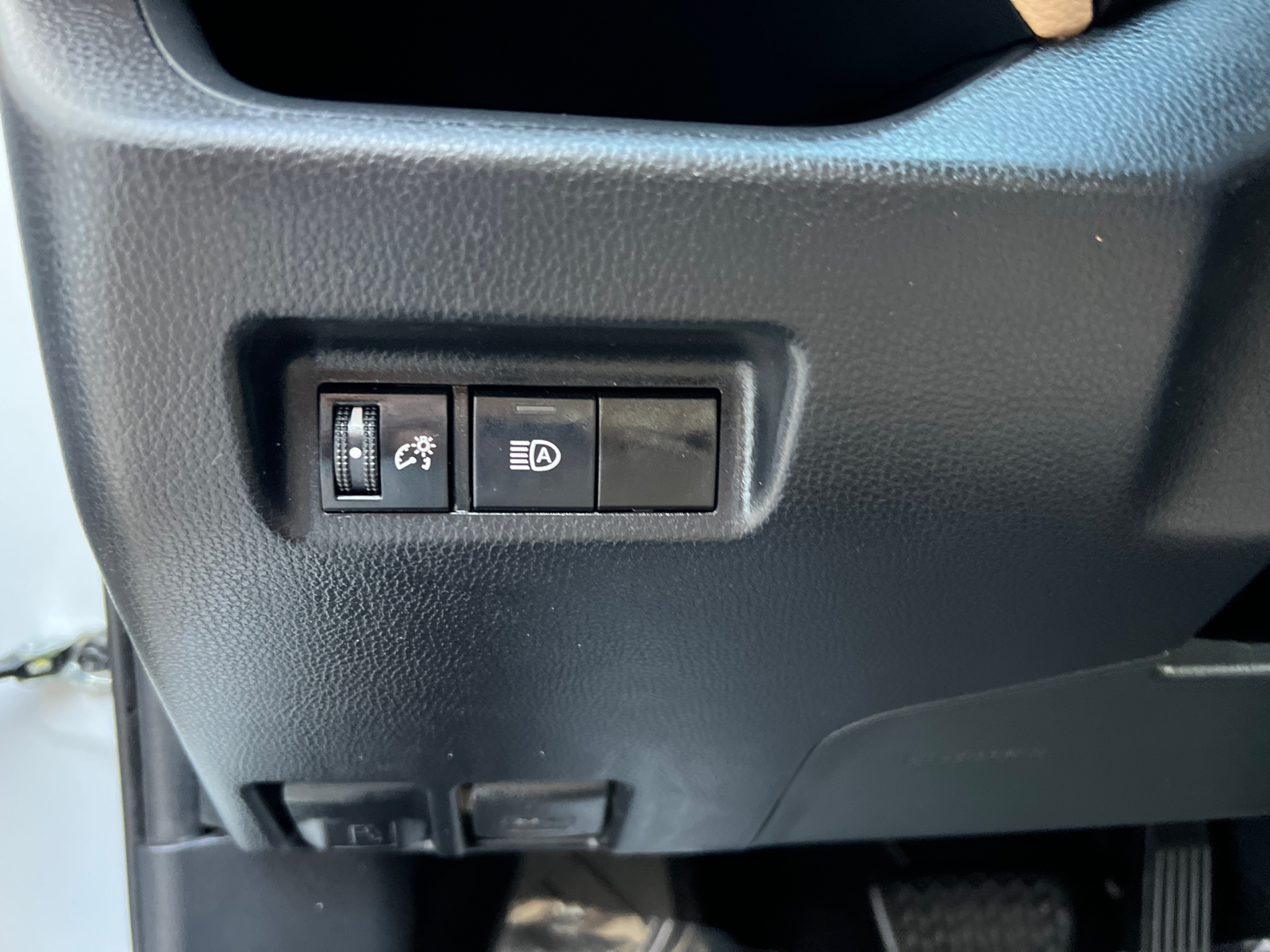 2019 Toyota RAV4 LE 25