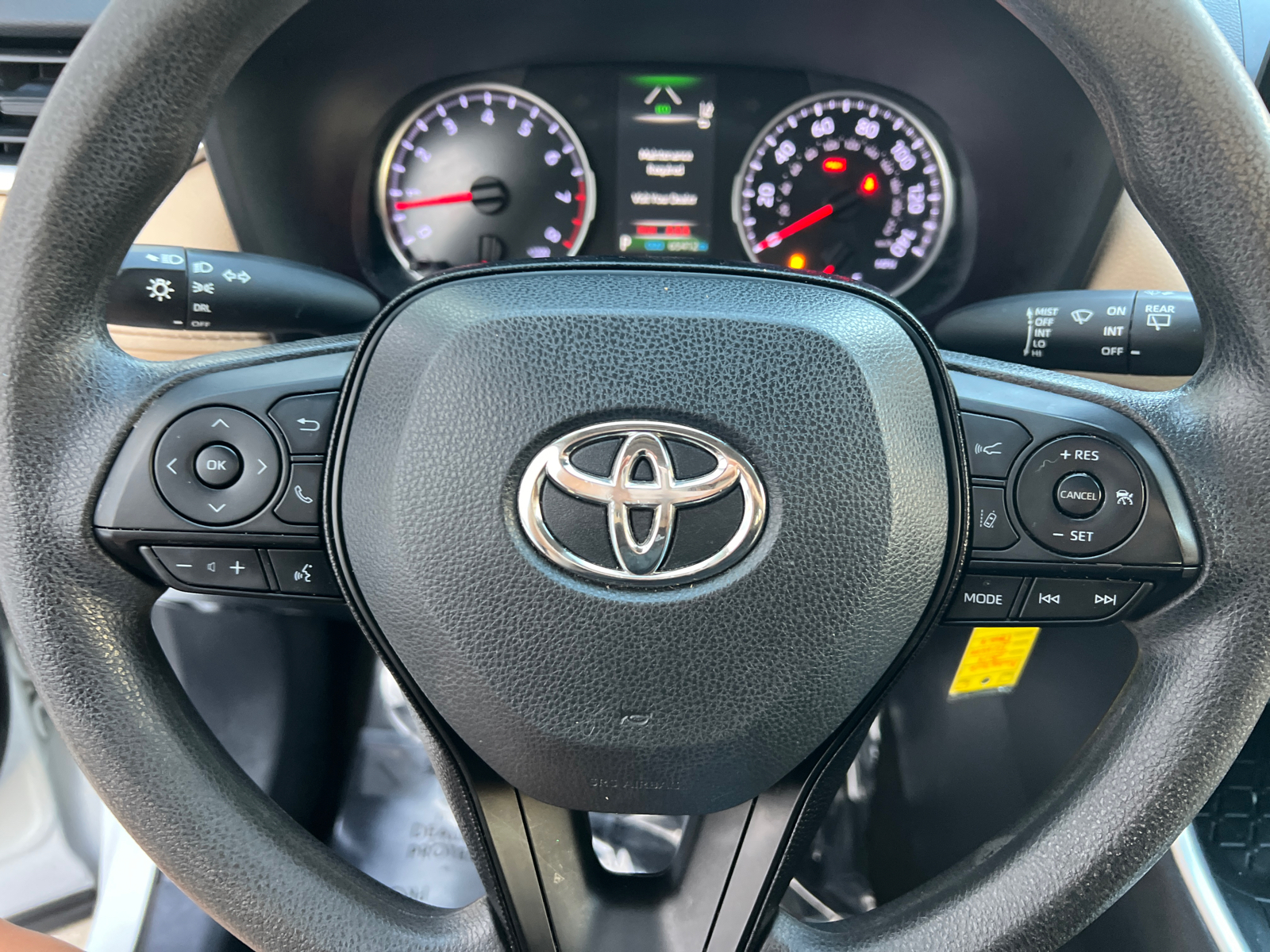 2019 Toyota RAV4 LE 31