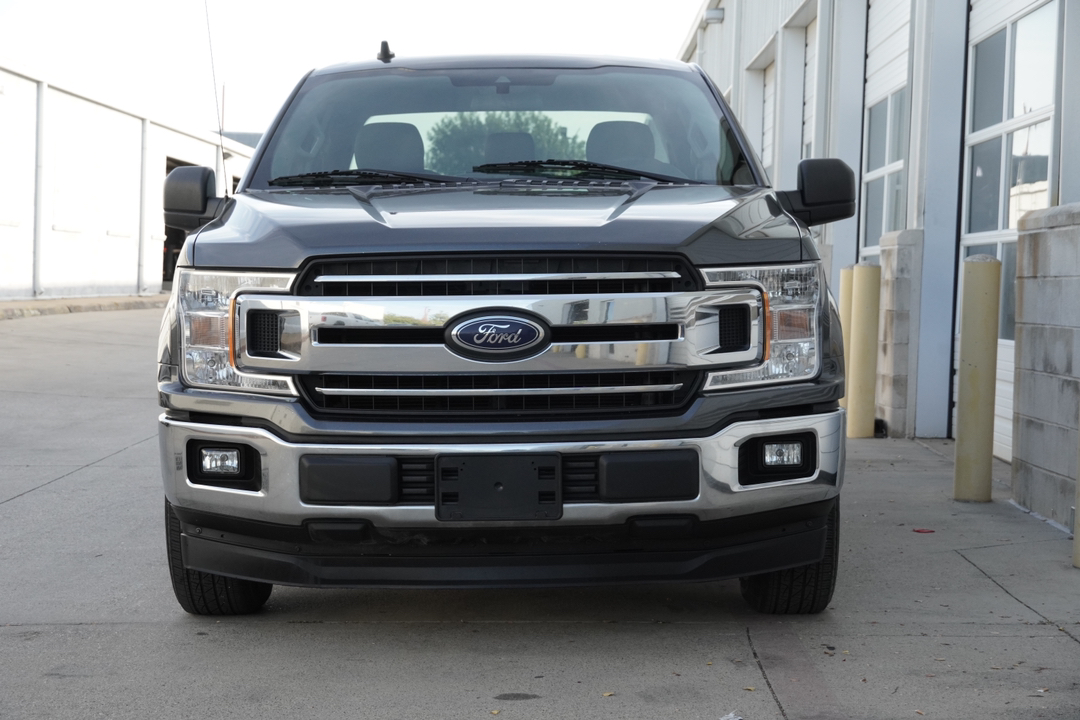 2020 Ford F-150 XLT 2