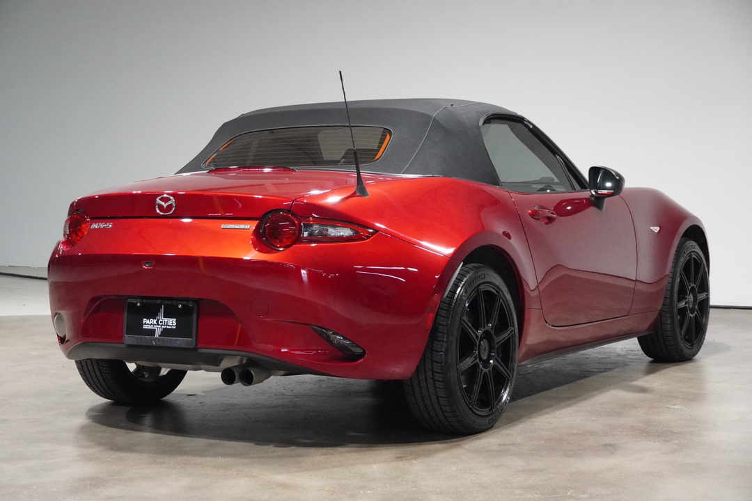 2022 Mazda MX-5 Miata Sport 8