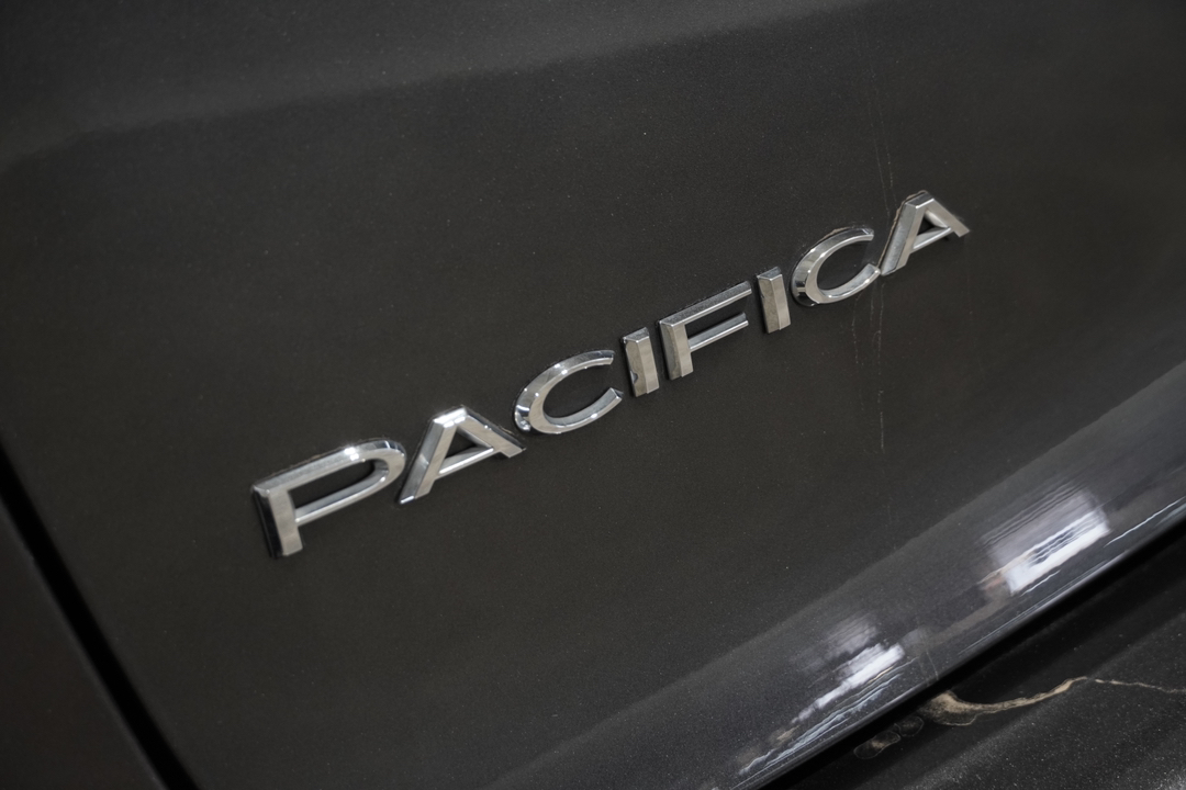 2022 Chrysler Pacifica Touring L 10