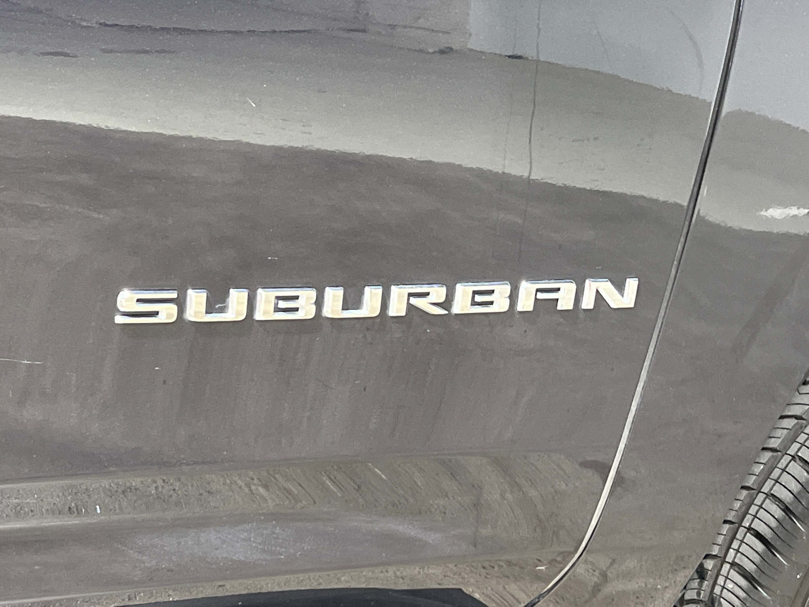 2022 Chevrolet Suburban LT 8
