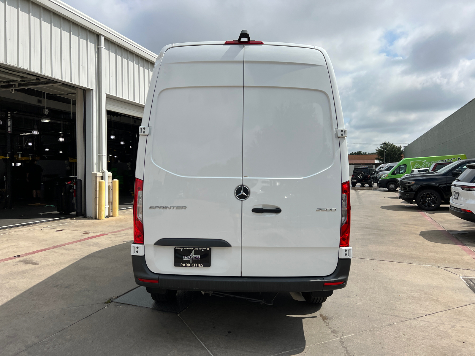 2022 Mercedes-Benz Sprinter 2500 Cargo 144 WB 6