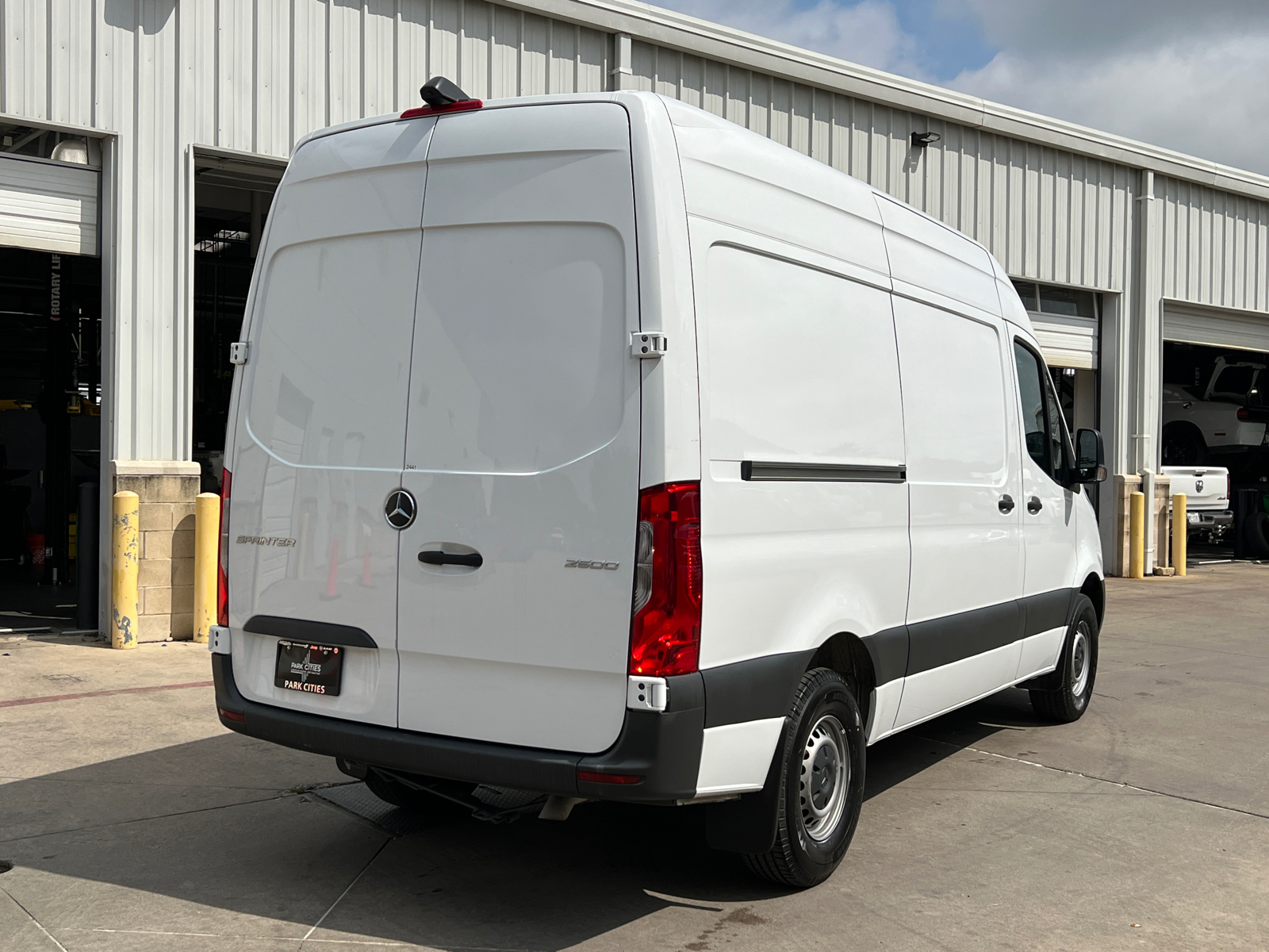 2022 Mercedes-Benz Sprinter 2500 Cargo 144 WB 7