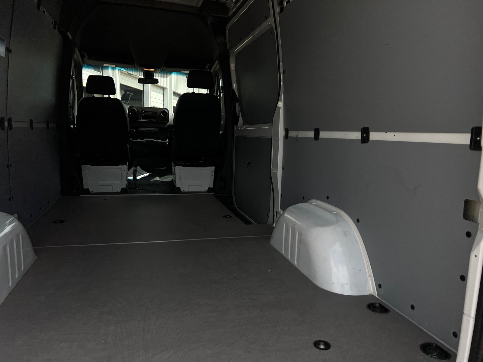 2022 Mercedes-Benz Sprinter 2500 Cargo 144 WB 13