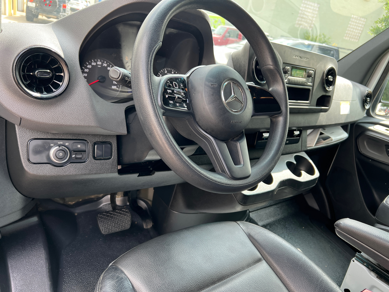 2022 Mercedes-Benz Sprinter 2500 Cargo 144 WB 22