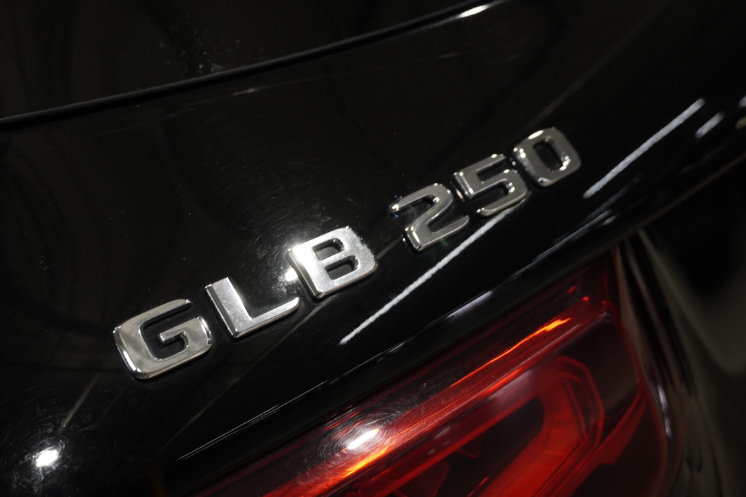 2022 Mercedes-Benz GLB GLB 250 10