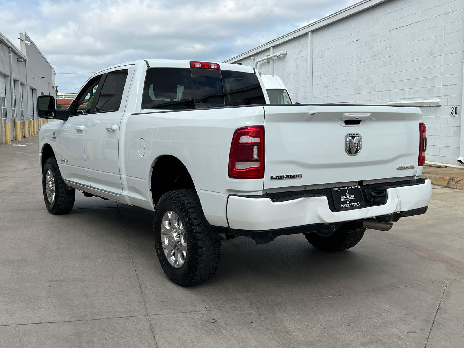 2023 Ram 2500 Laramie 5