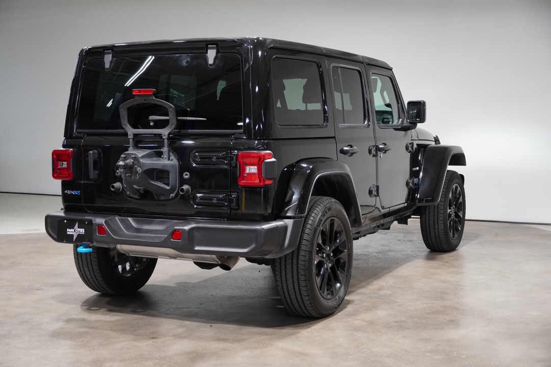 2024 Jeep Wrangler Sahara 4xe 8