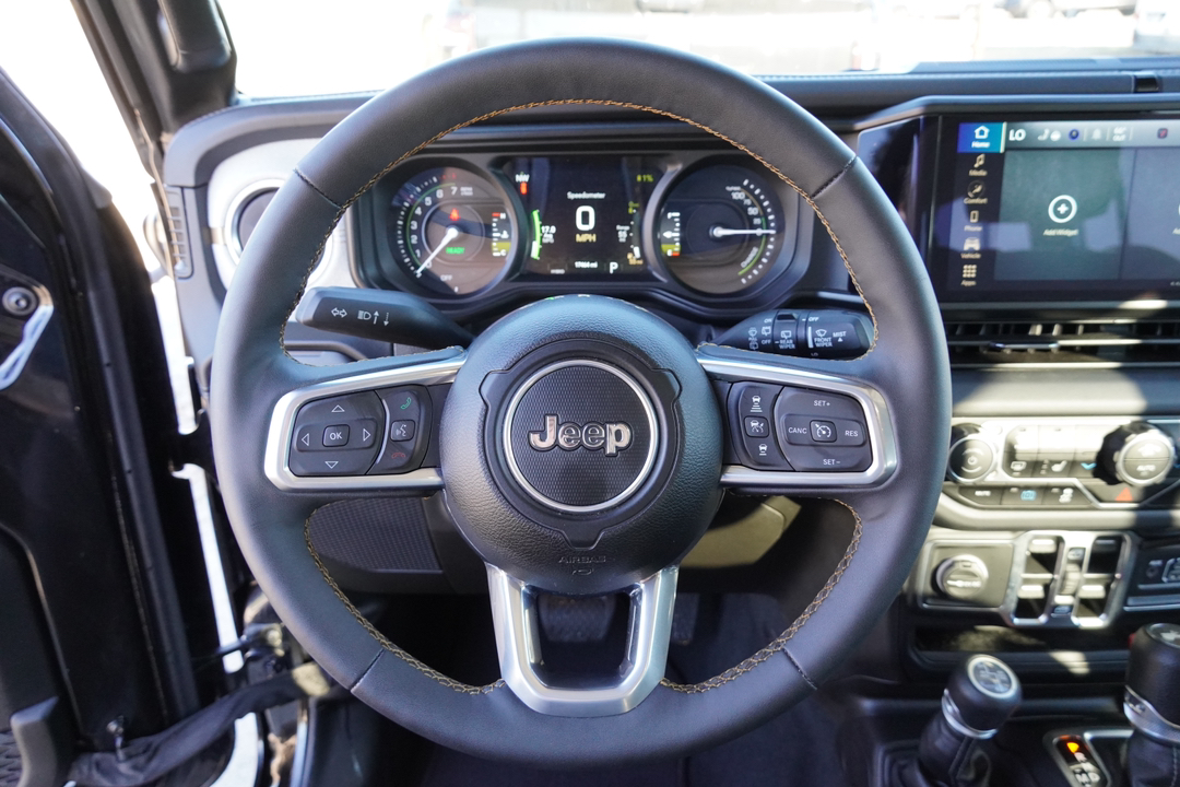 2024 Jeep Wrangler Sahara 4xe 31