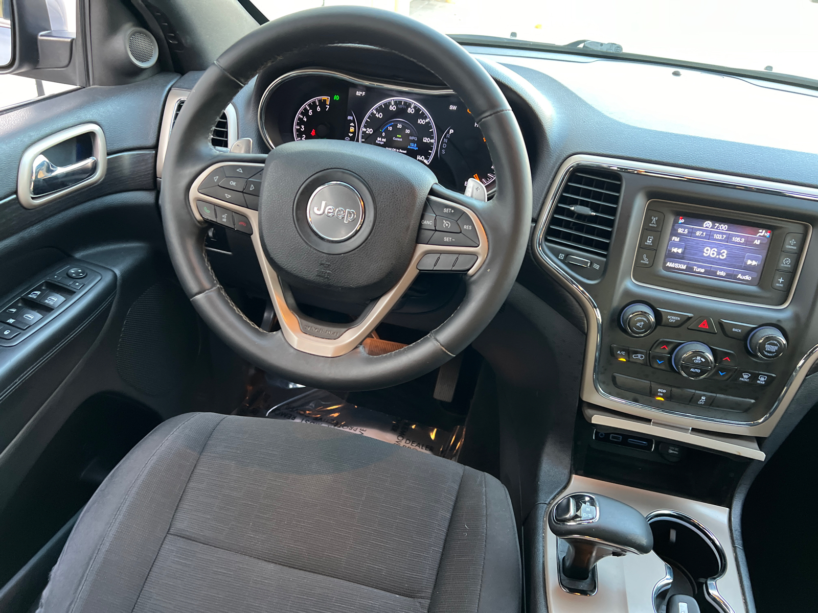 2014 Jeep Grand Cherokee Laredo 16